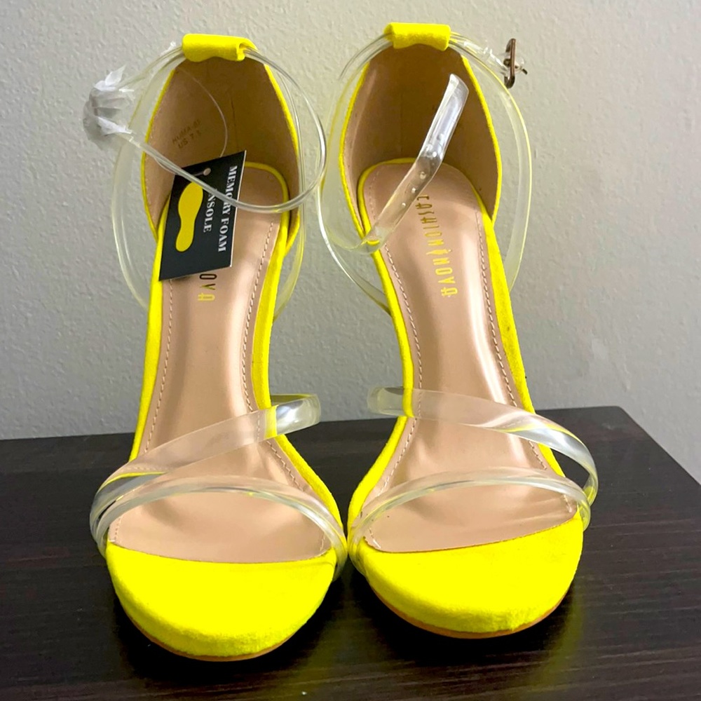 Fashion nova heels